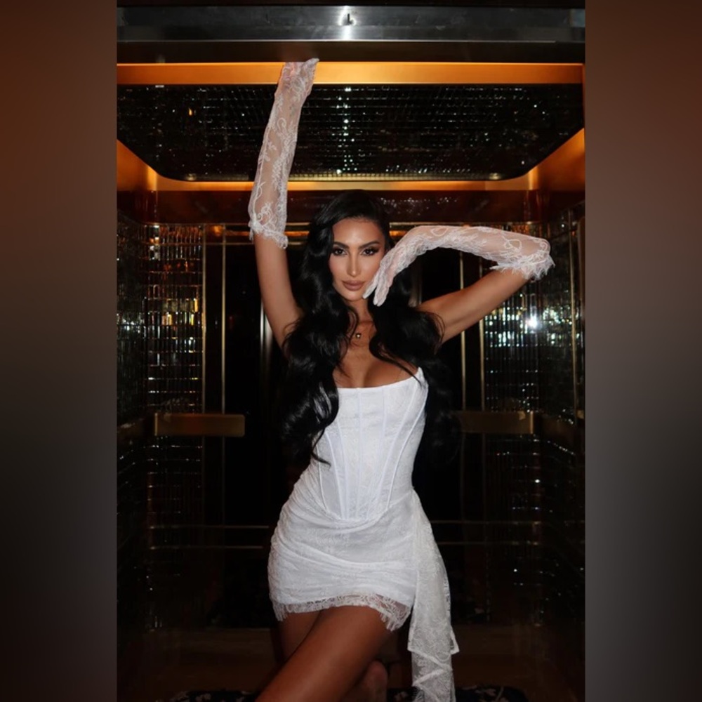 ✨ Fashion Nova “Always Sweet” Corset Mini Dress – White | Size Small ✨